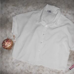 White cropped button down short sleeve blouse